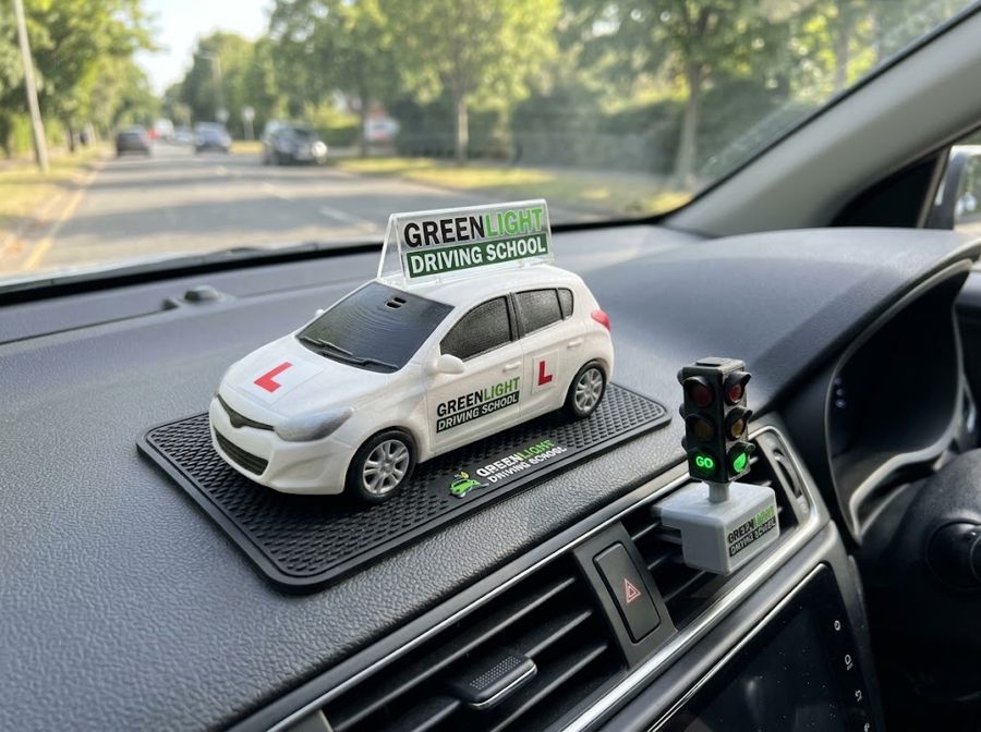 Illustration: Driving school: dashboard air freshener